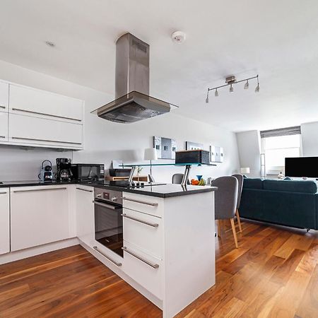 Deluxe Holborn Two Bedroom Apartment Londres Exterior foto